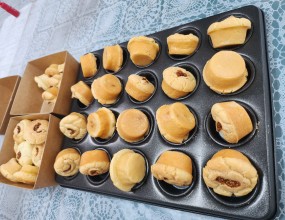 오산시 평생교육 이용권으로 수업받은 수강생이 만든 구운찰떡 입니다.&nbsp;남 여 노 소 누구나 좋아하는 떡찹쌀가루에 여러가지 건강에 좋은 재료를 넣어 구워습니다.&nbsp;쫀득하고 고소하며&nbsp;정말 맛있습니다~ㅎㅎ자격증반 / 취미반 수시등록 가능합니다~