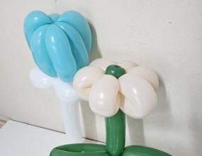 어린이들에게 인기있는 풍선아트!긴 막대 풍선으로 여려가지 작품이 되었네요~금요일에 수업 중입니다~